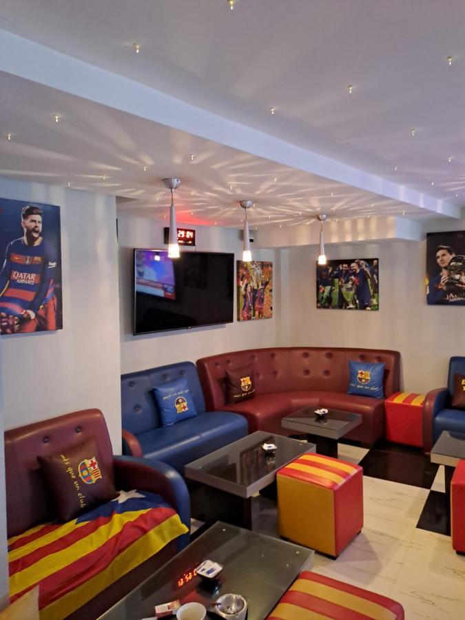 Barca Rooms Sarande Bagian luar foto