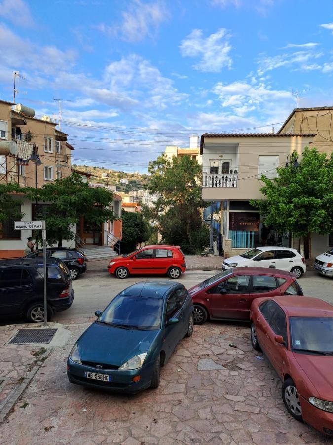Barca Rooms Sarande Bagian luar foto