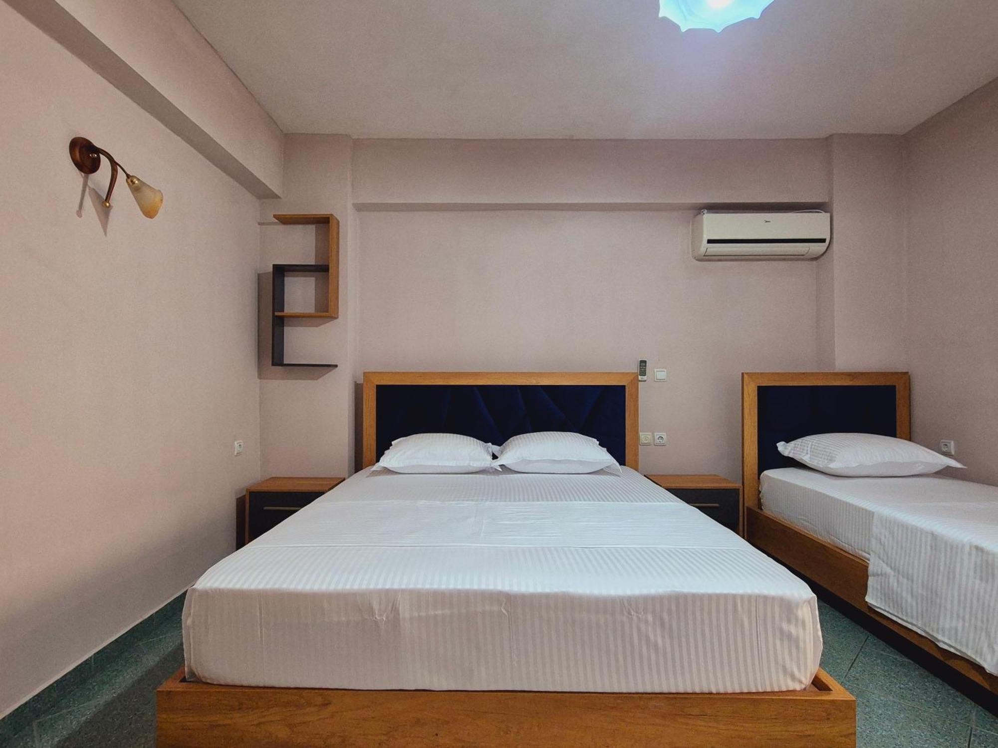 Barca Rooms Sarande Ruang foto