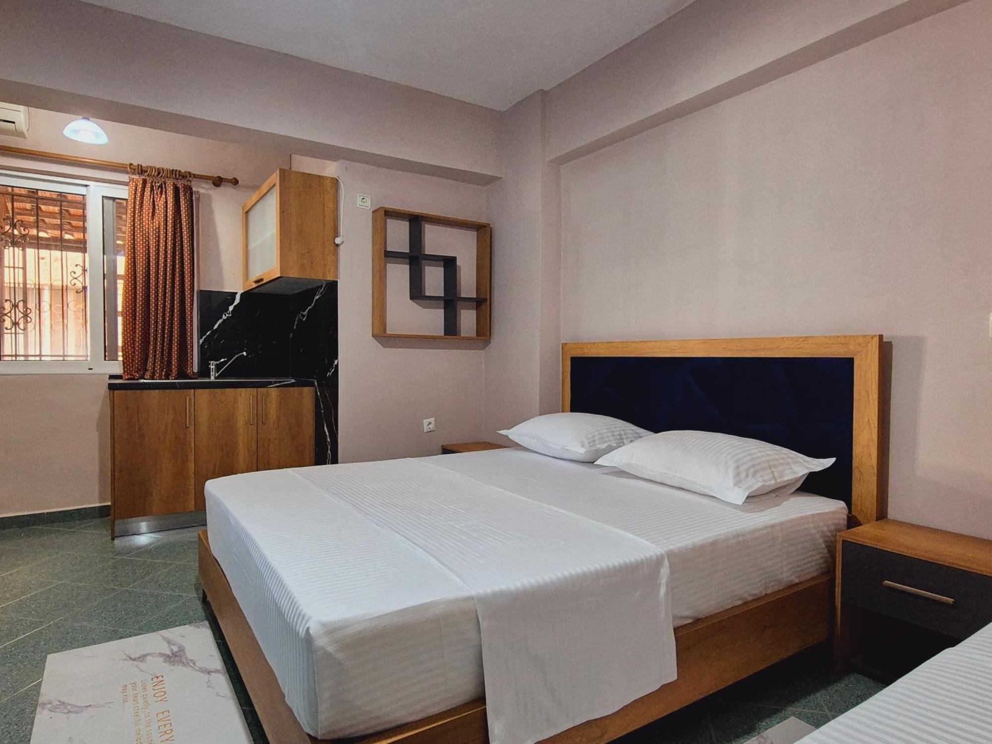 Barca Rooms Sarande Ruang foto